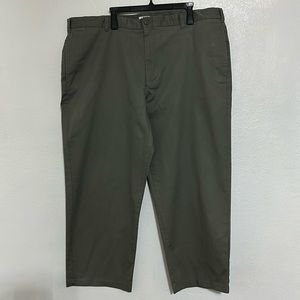 Izod Man’s Cotton Pants, Khaki Color, in Great Condition, Size 44/30